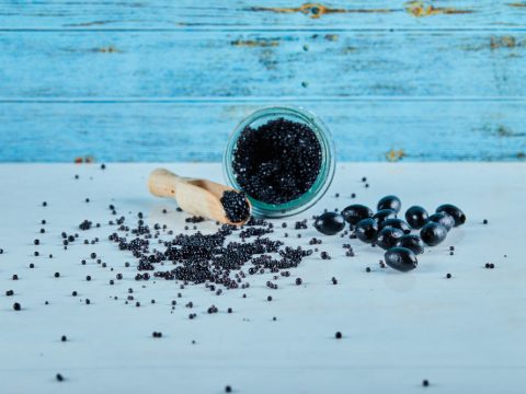 Tại sao hạt nhựa trao đổi ion lại quan trọng trong thiết bị nước cấp?